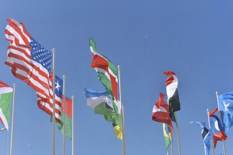 6 Truths to Remember When Praying for Your Country